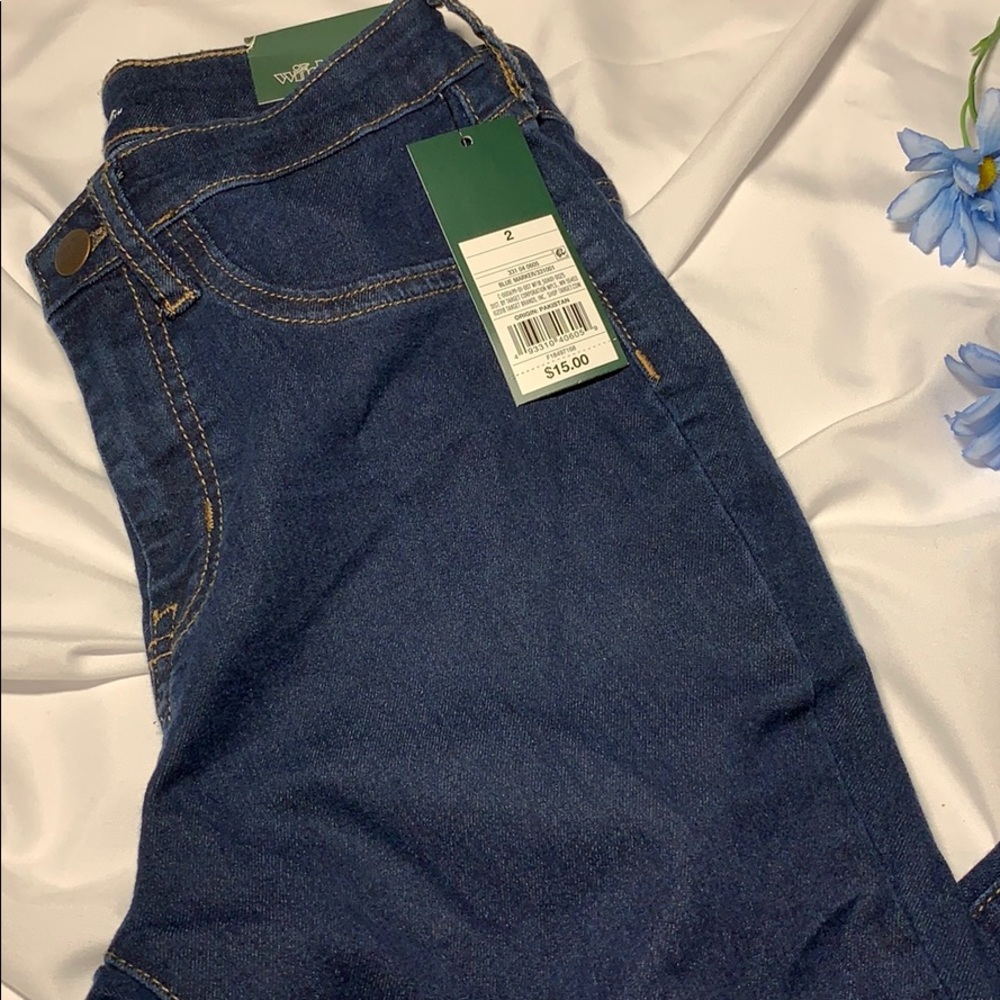 Jeans - Picture 2 of 4